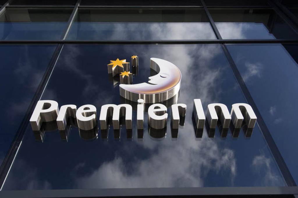 Premier Inn London Gatwick Airport - North Terminal Кролі Екстер'єр фото